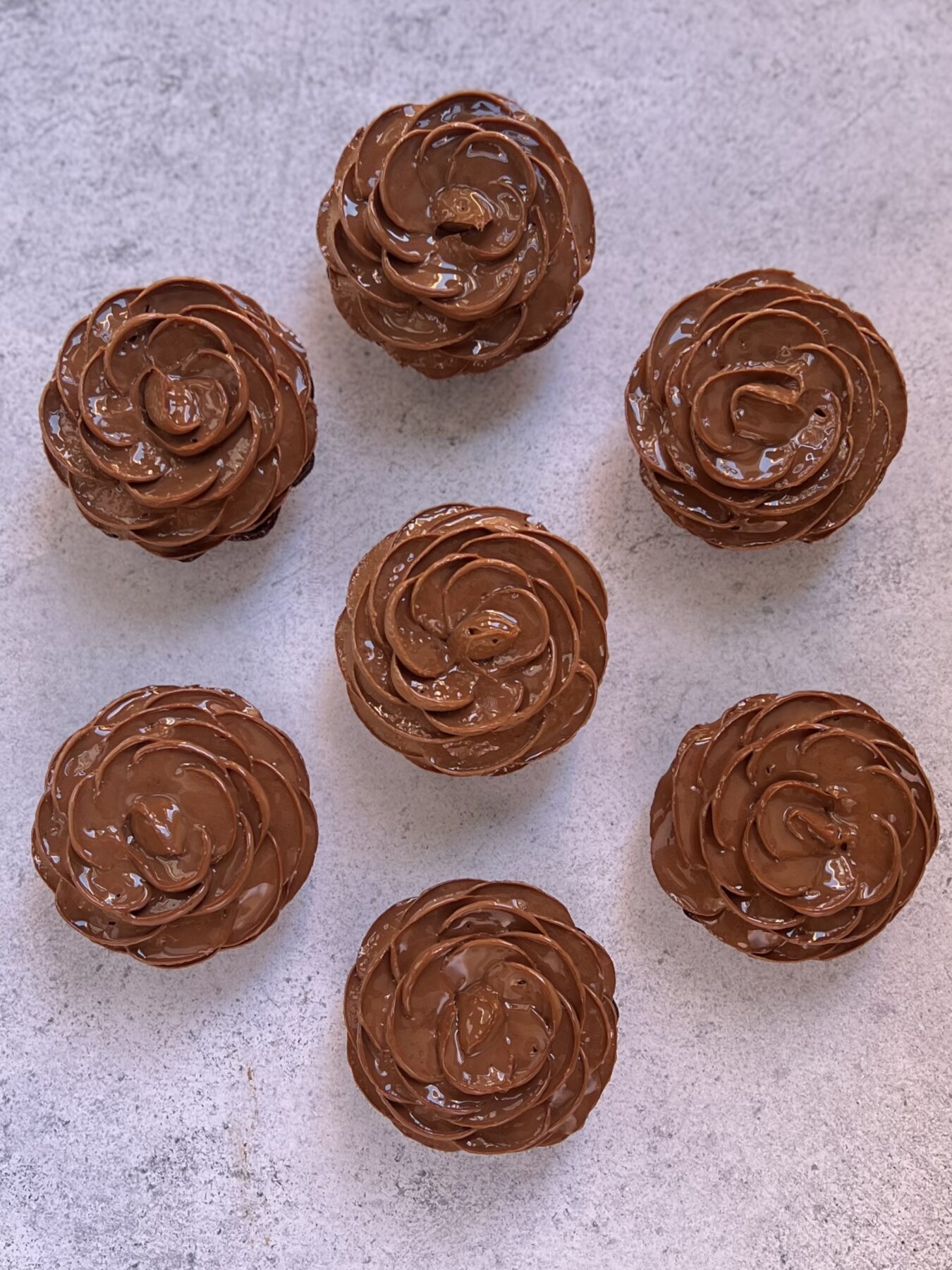 Cupcakes choco en forme de rose, Kumo, Boulangerie-pâtisserie Japonaise Toulouse.